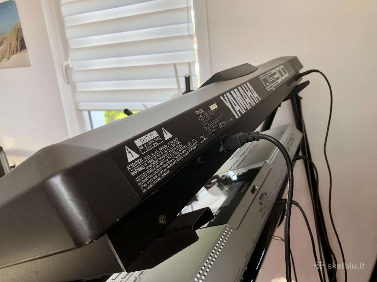 Roland Gw-7, Yamaha Qs 300, Piaggero Np-v80 ir kt. - nuotraukos Nr. 5