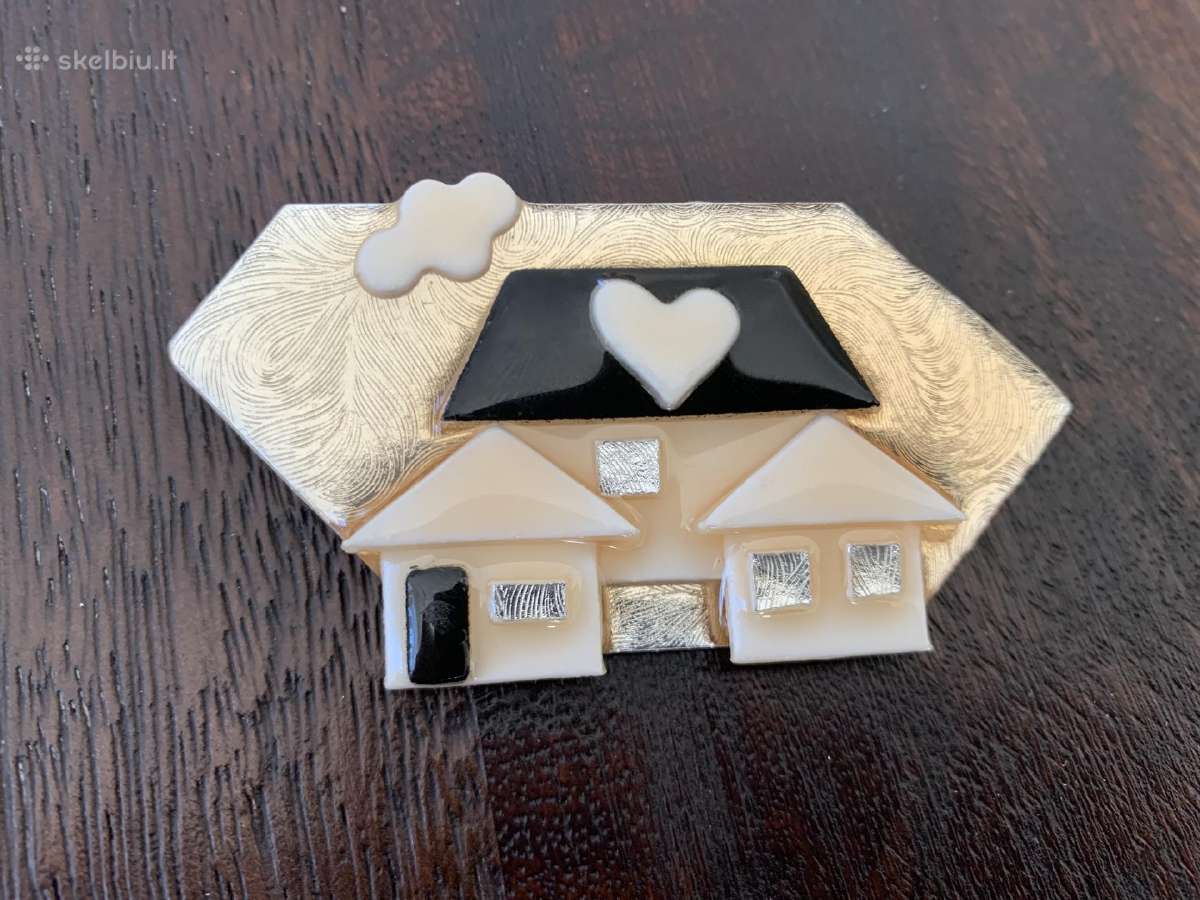 Sagė House by Lucinda vintažinė