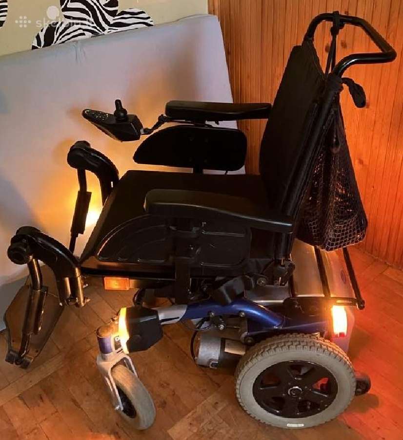 Parduodu elektrinį neįgaliojo vežimėlį Invacare - nuotraukos Nr. 3