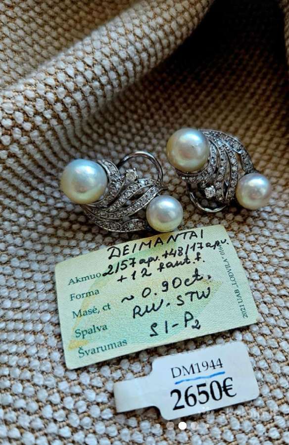Sertifikuoti auskarai su 0.90ct deimantais