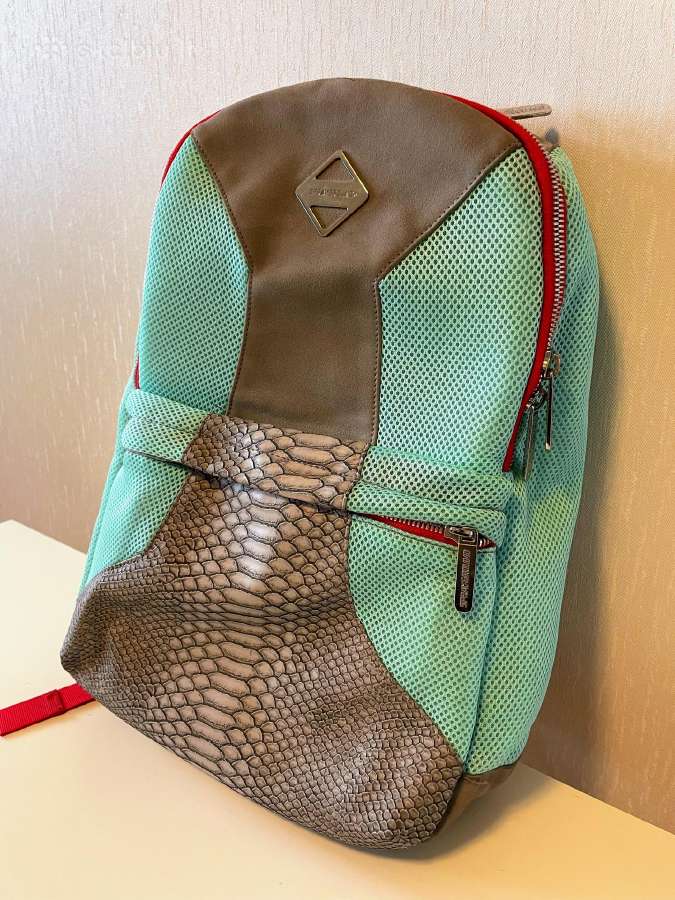 Sprayground Gray Retro Future Cut and Sew kuprinė