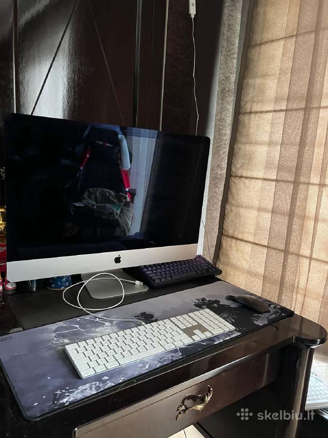 iMac apple