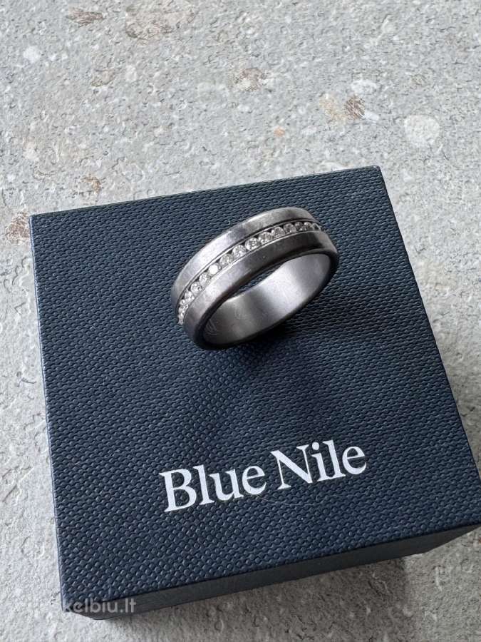 Blue Nile ziedas