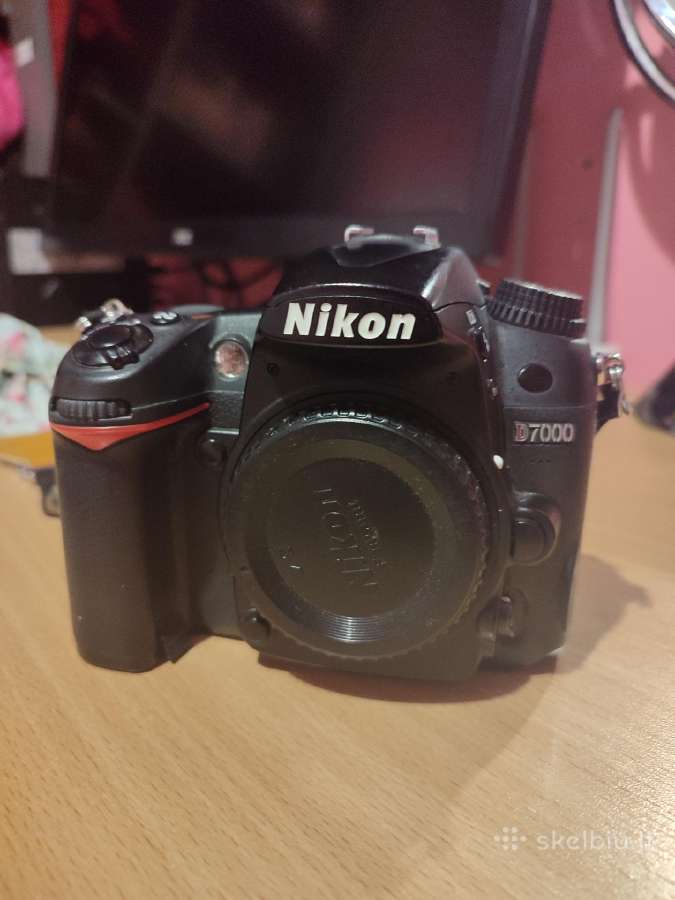 Nikon 7000 body