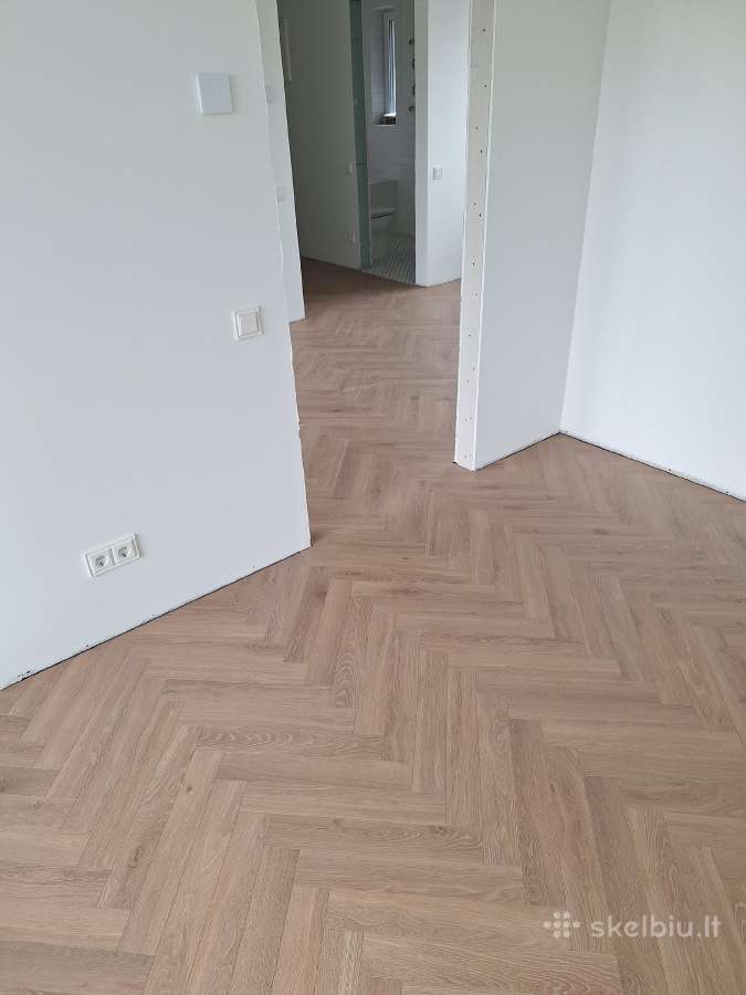 Grindų klojimas, vidaus durų montavimas - nuotraukos Nr. 5