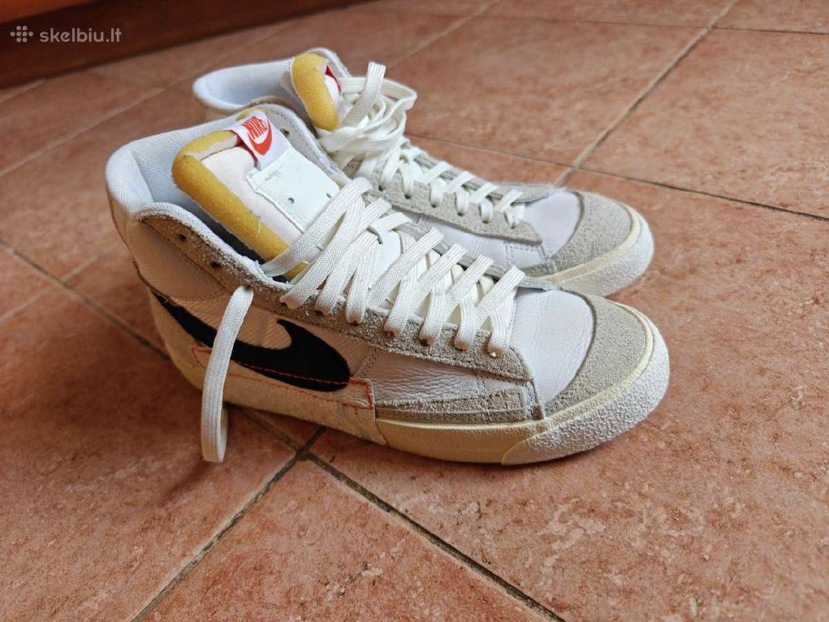 Nike batai