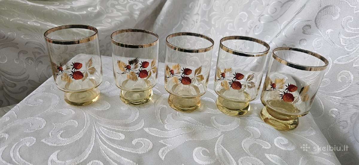 Taurelės su žemuogėmis
