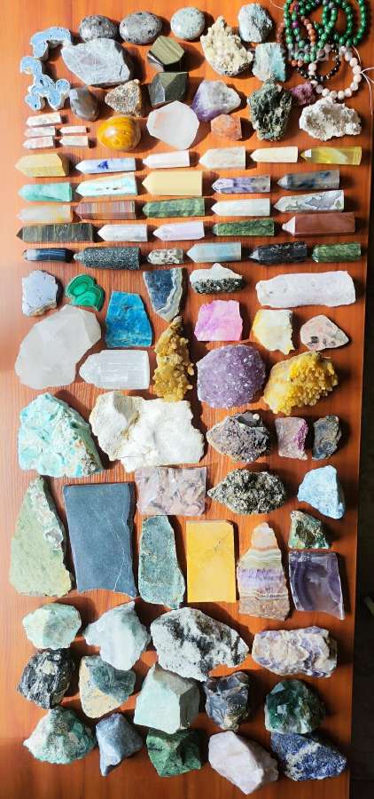 Mineralas kristalas akmuo dovana kolekcija