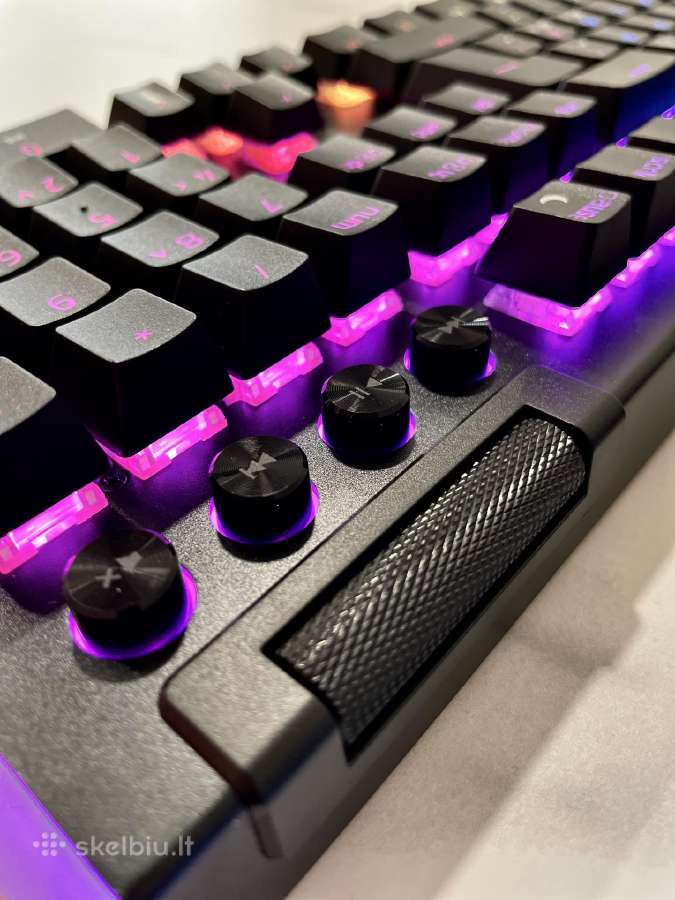 Razer Blackwidow V4 - nuotraukos Nr. 2