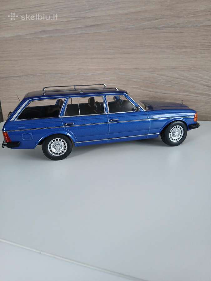 Mersedes 250 T(s123) 1:18 - nuotraukos Nr. 5