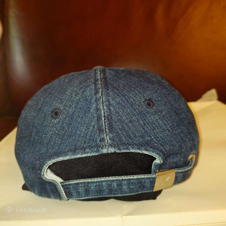 Calvin Klein geram stovi be trukumu - nuotraukos Nr. 2