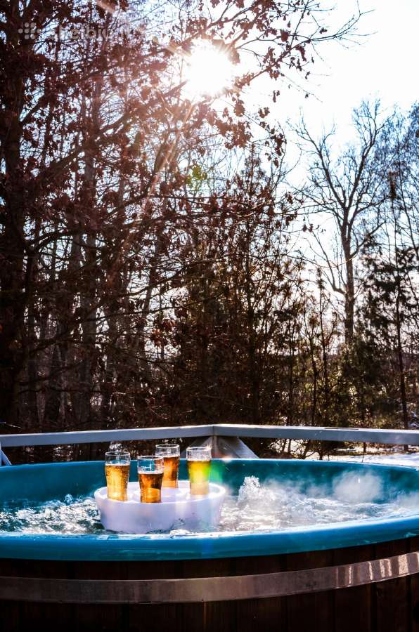 Pirties su baseinu, jacuzzi (dzakuzi) kubilo nuoma - nuotraukos Nr. 23