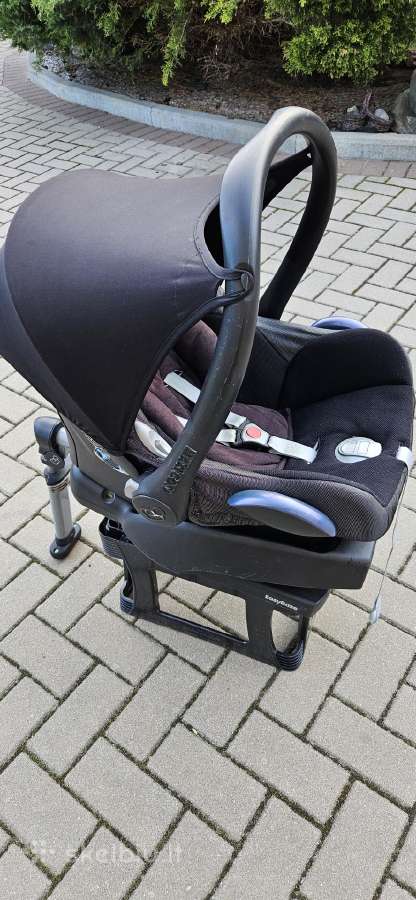 Autokėdutė nuo gimimo su Isofix baze