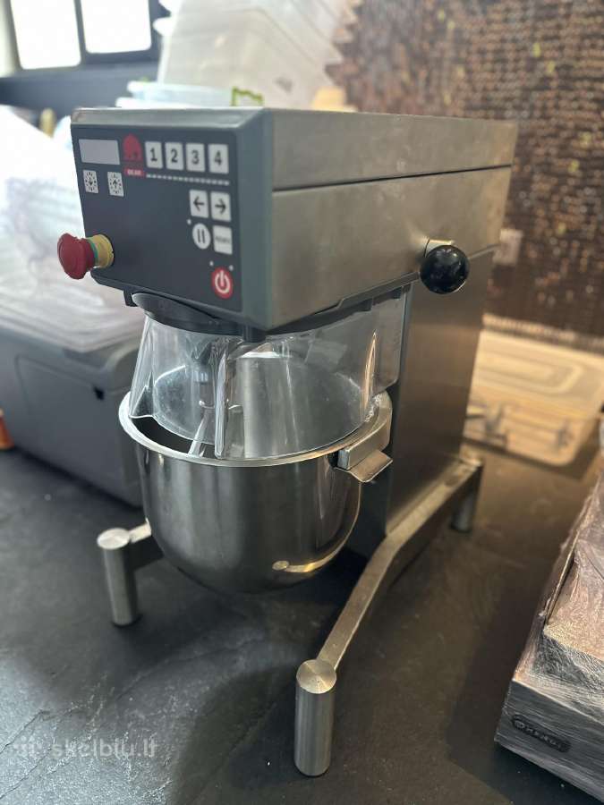Bear Varimixer