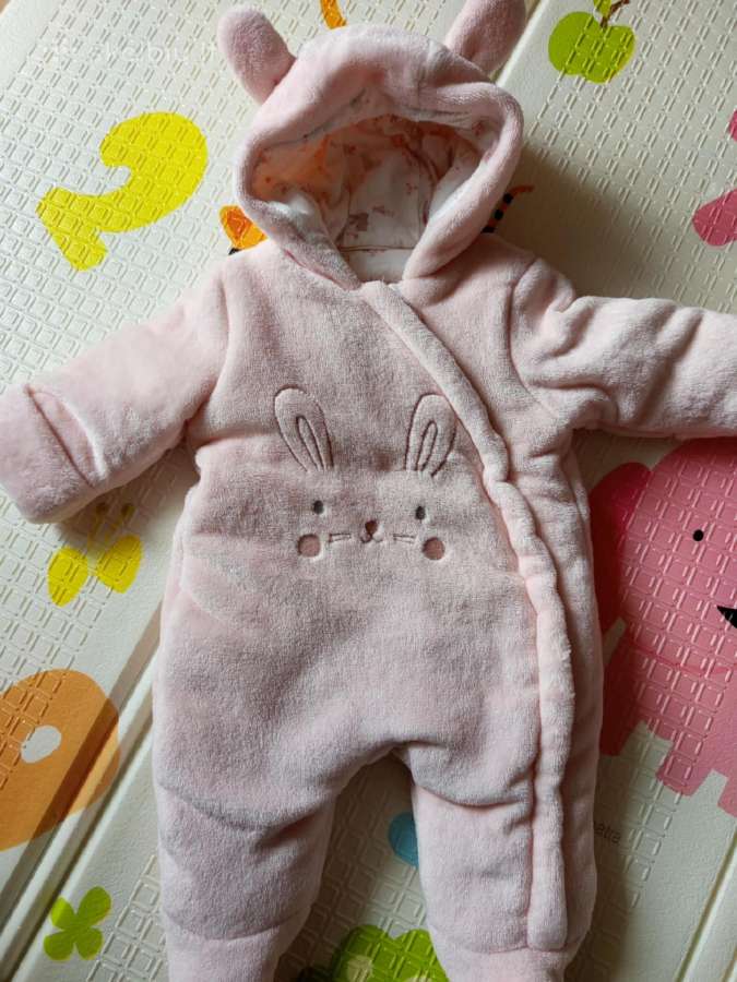Vaikiškas kombinezonas + kepurė ir kojin