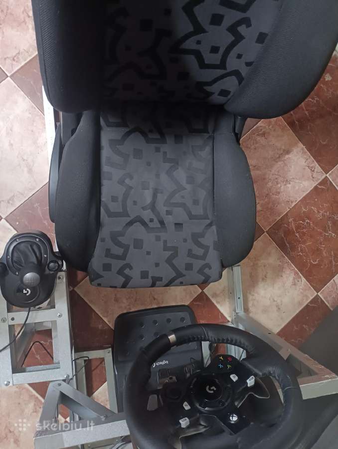 Xbox one vairas su pedalais su pavaromis su rėmai