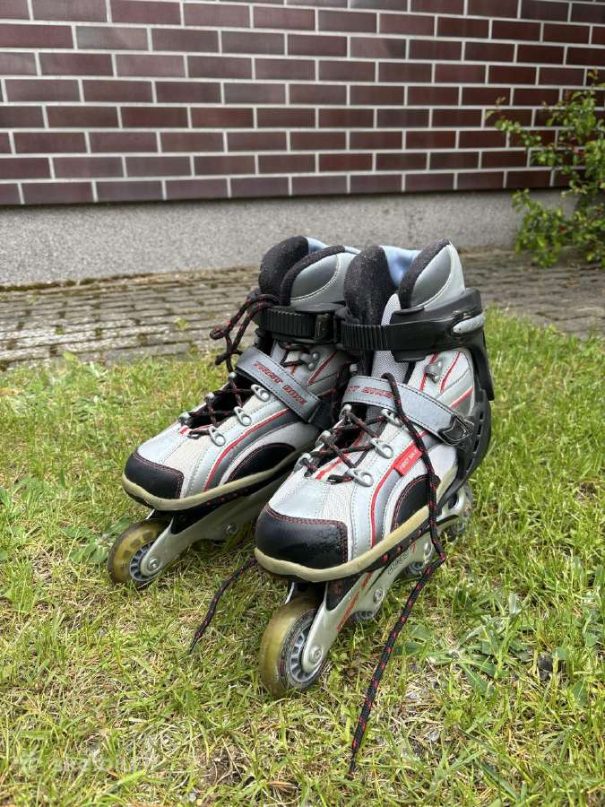 Vyriški riedučiai (42 dydis)