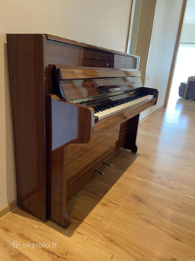 Pianinas Rippen