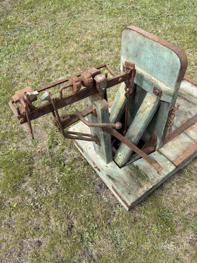 Parduodamos senovinės mechaninės svarstyklės