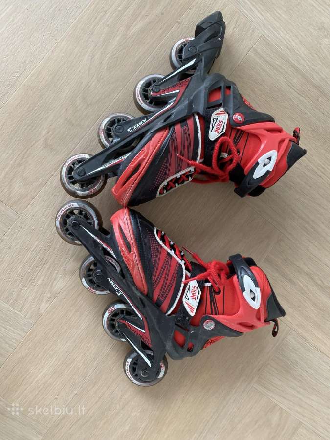 Raudoni stunt riedučiai - nuotraukos Nr. 2