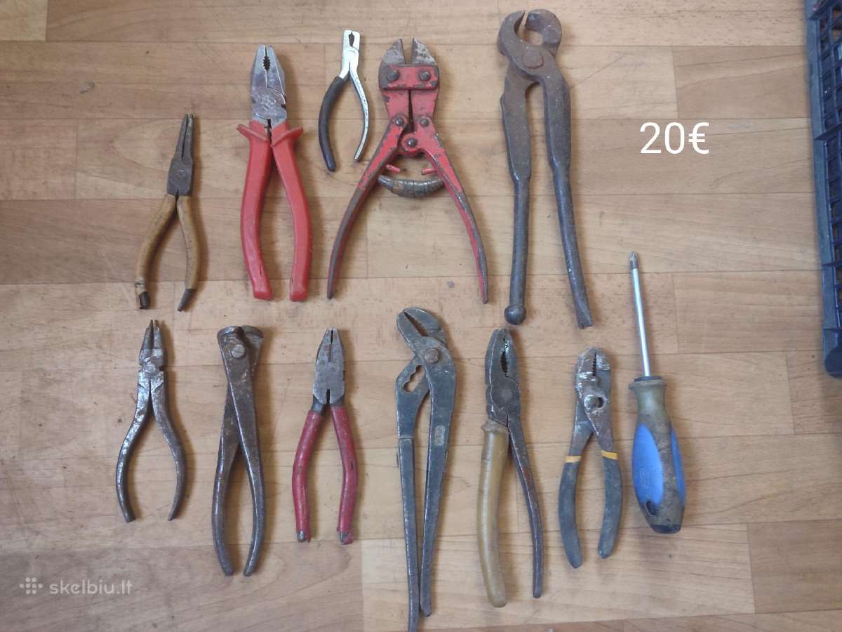 Garažo valymas daug įvairiausių įrankių - nuotraukos Nr. 9