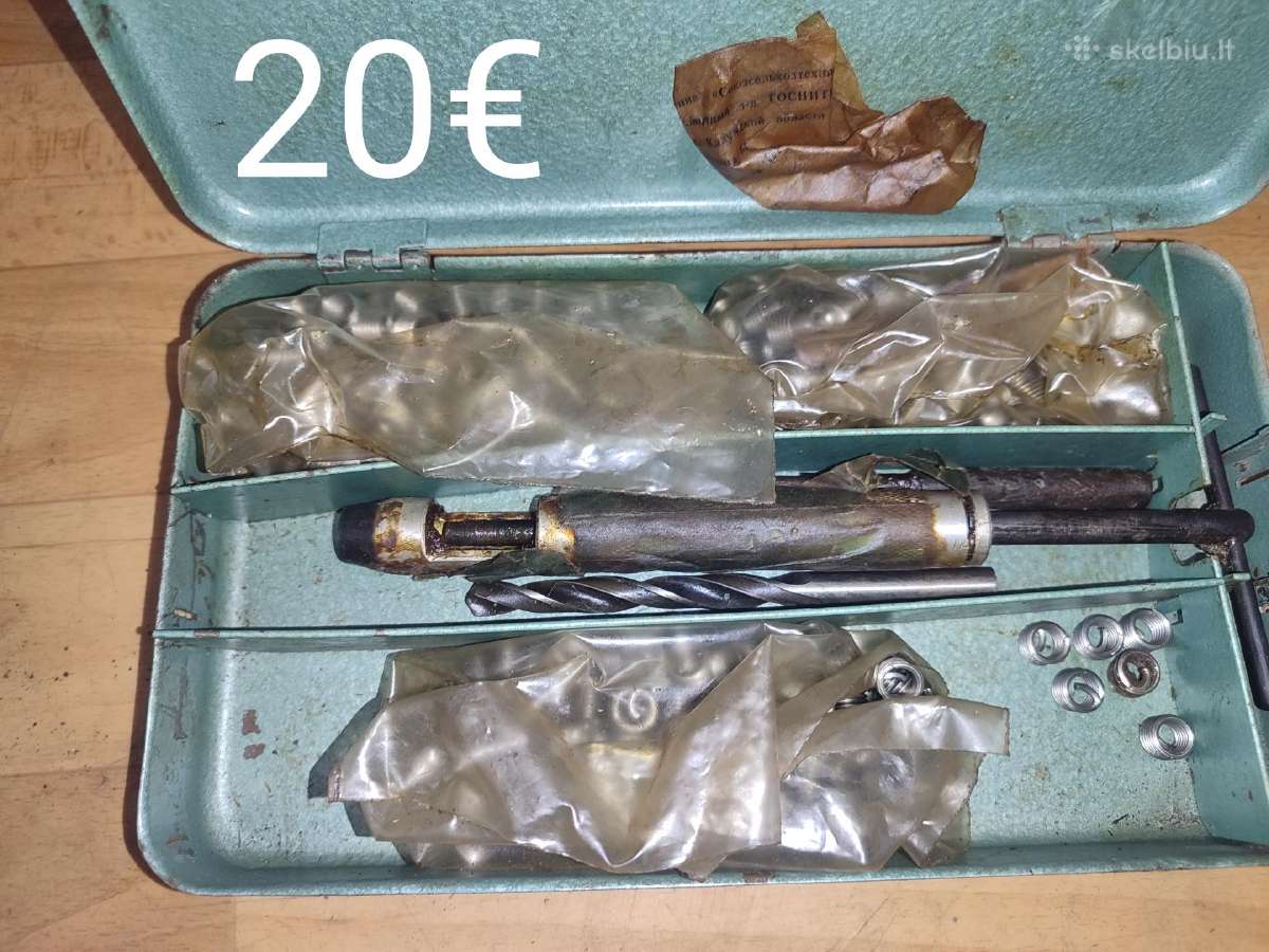 Garažo valymas daug įvairiausių įrankių - nuotraukos Nr. 12