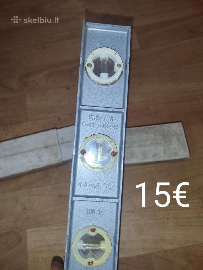 Garažo valymas daug įvairiausių įrankių - nuotraukos Nr. 14
