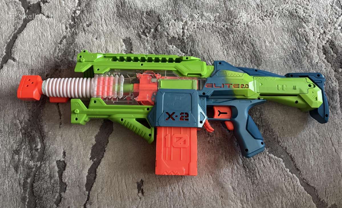 Nerf šautuvas