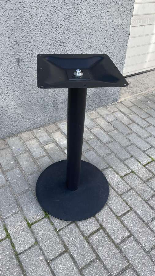 Metaline stalo koja - nuotraukos Nr. 2
