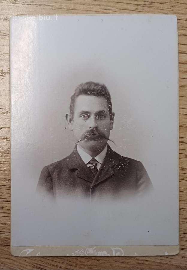 Sena nuotrauka