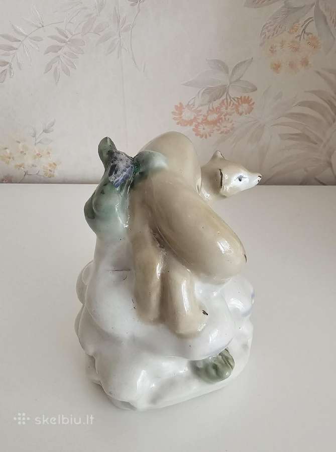 Tarybinės porcelianinė skulpturėlė. - nuotraukos Nr. 2