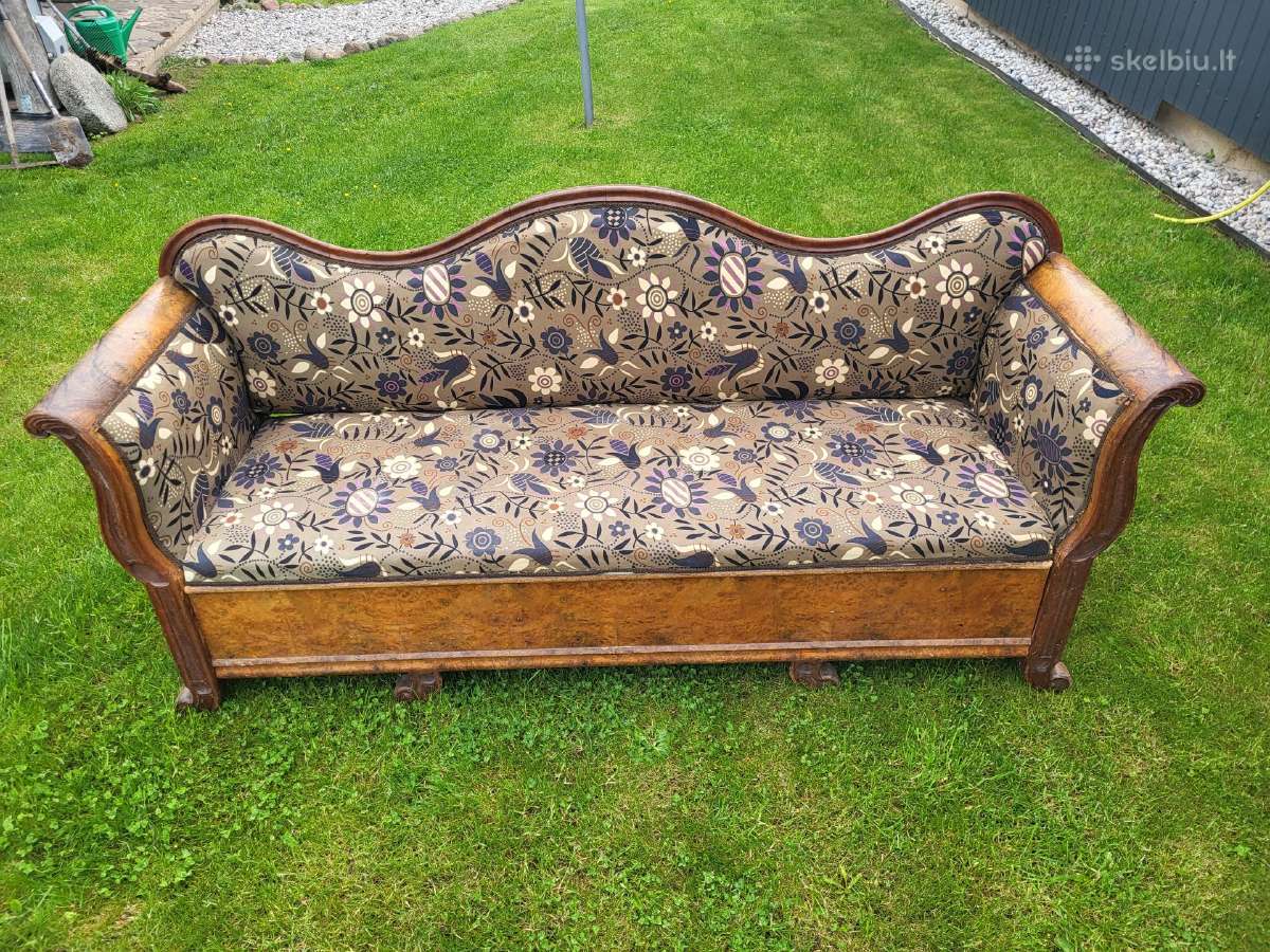 Antikvarinė sofa