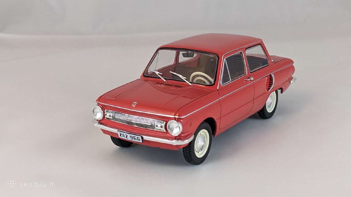 1/24 modeliukas Zaz 966 1967