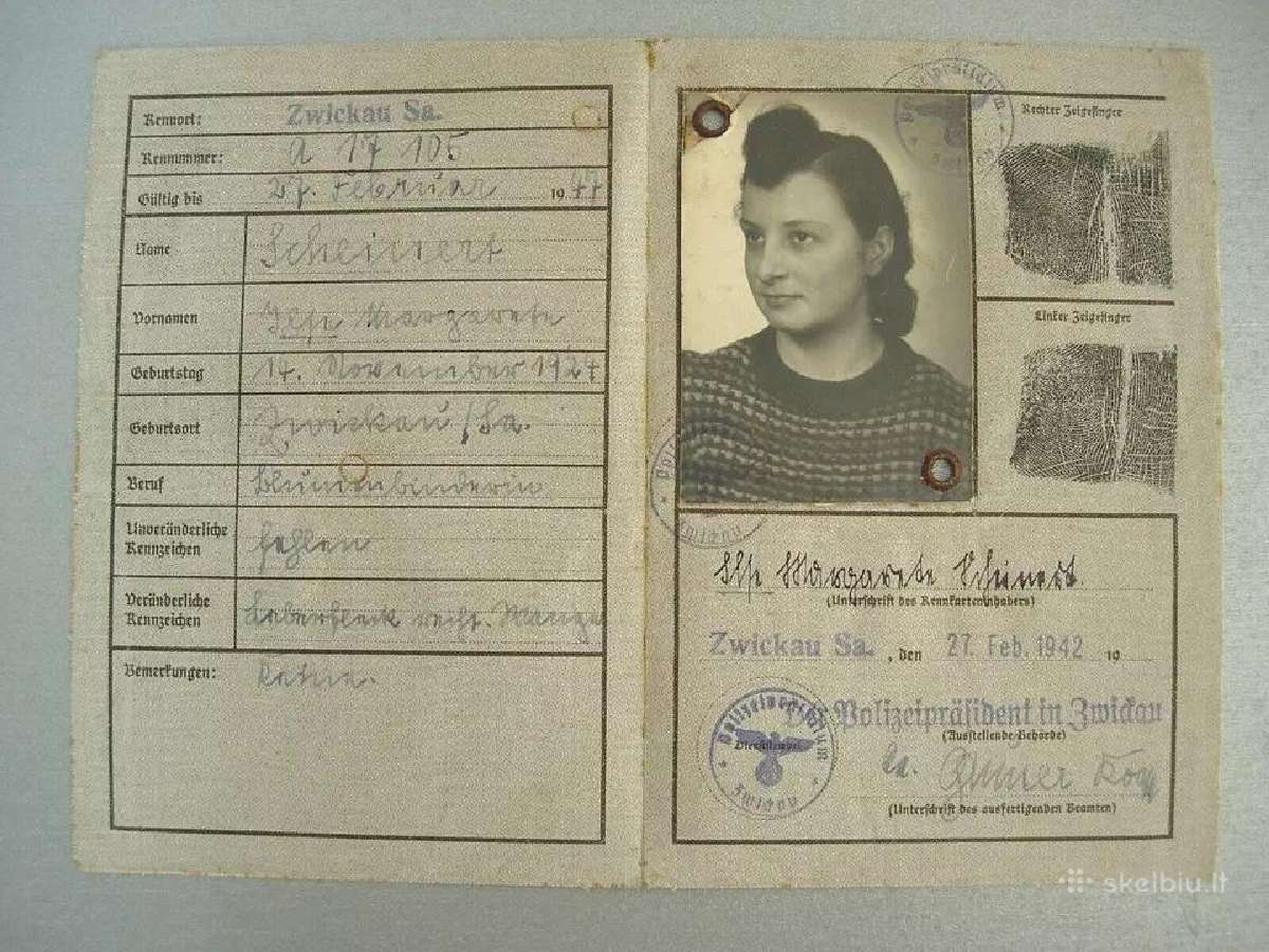 Kolekcija naziu pasai ,dokumentai ,kariu pasai - nuotraukos Nr. 2