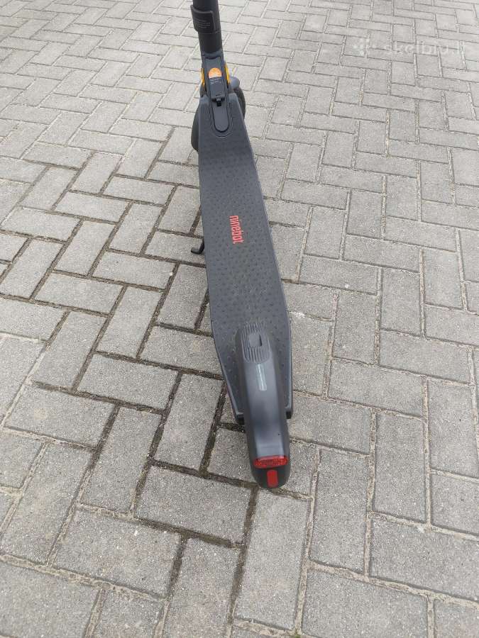 Elektrinis paspirtukas Segway E45e - nuotraukos Nr. 4