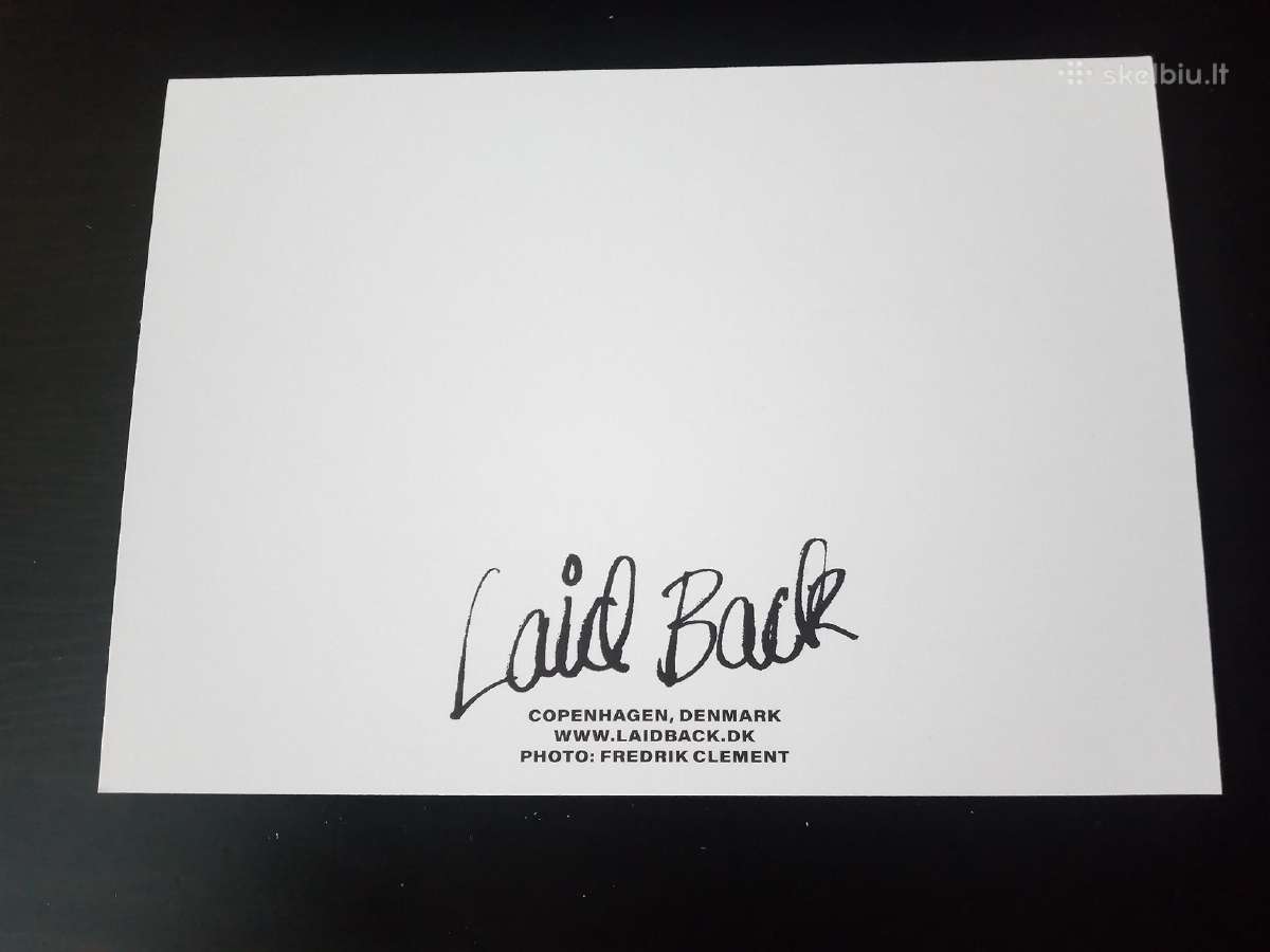 Atvirukas su grupe Laid back ir autografais