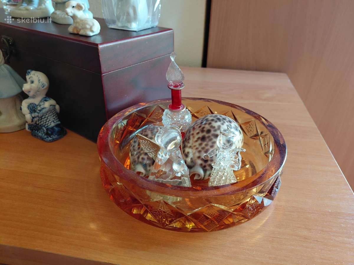 Senų laikų statulėlės,dekoracijos,vazos - nuotraukos Nr. 12