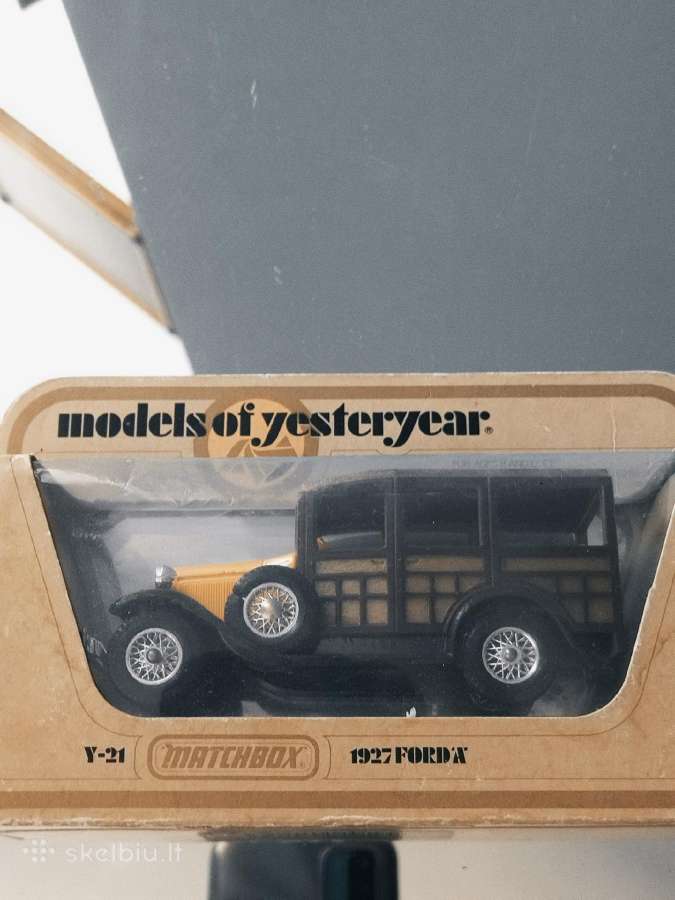 1927 Ford modeliukas,su dėžute.