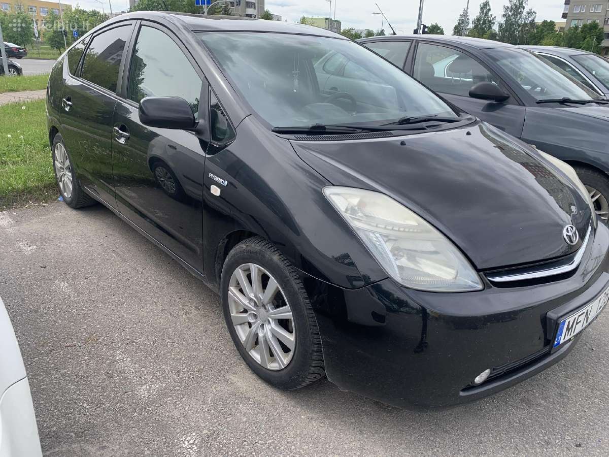 Toyota Prius Auris Kaunas Bolt pavežėjui, delivery - nuotraukos Nr. 8