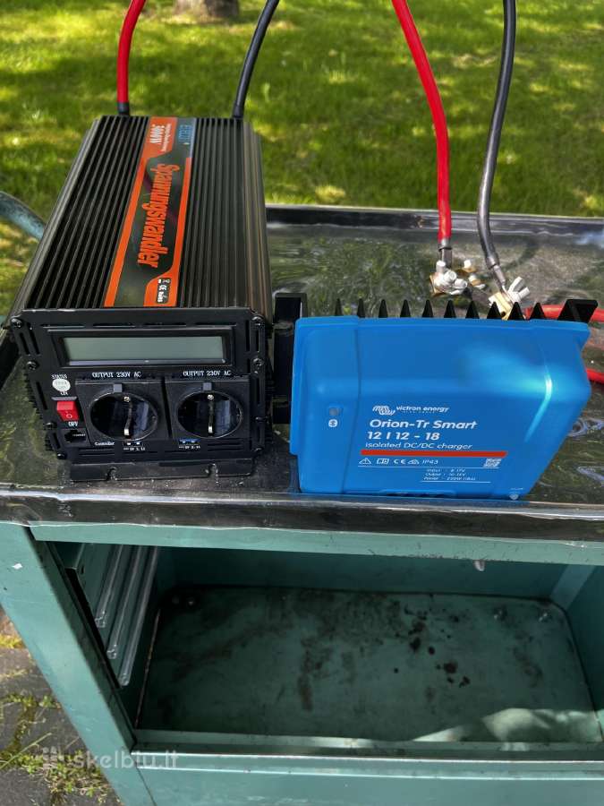 Įtampos keitiklis 12v 220volt