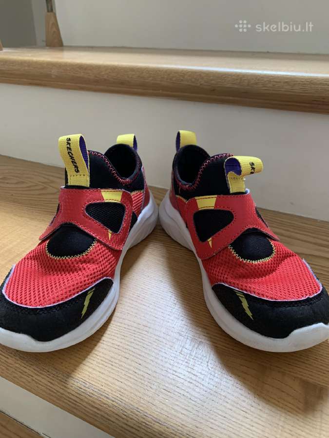 Skechers