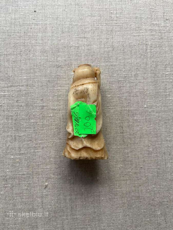 Japoniškos figürėlės iš akmens ir kaulo - nuotraukos Nr. 11