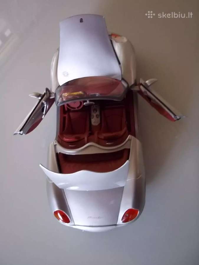 Porsche boxster 911 modeliukas 1:18 atsidaro - nuotraukos Nr. 2
