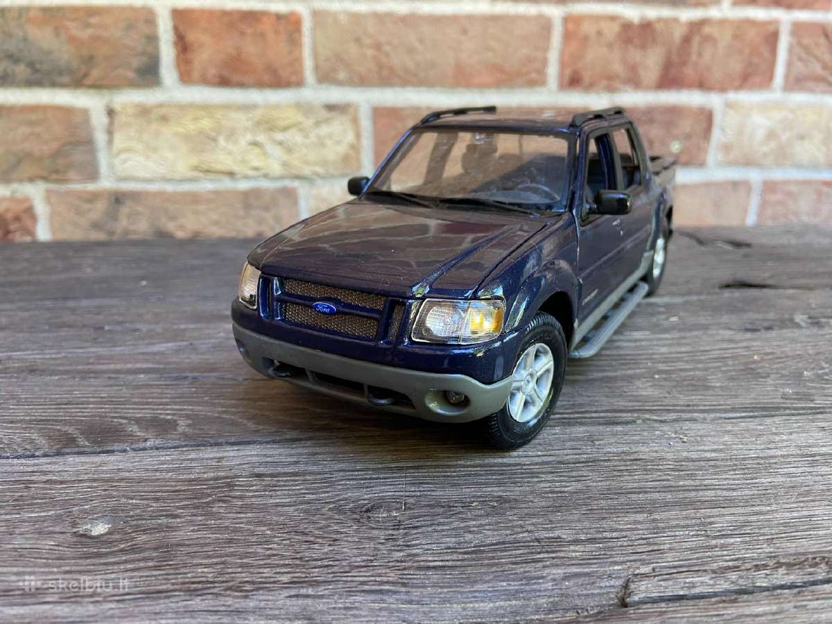Modeliukas ford explorer 1:18 dzipas american suv - nuotraukos Nr. 2