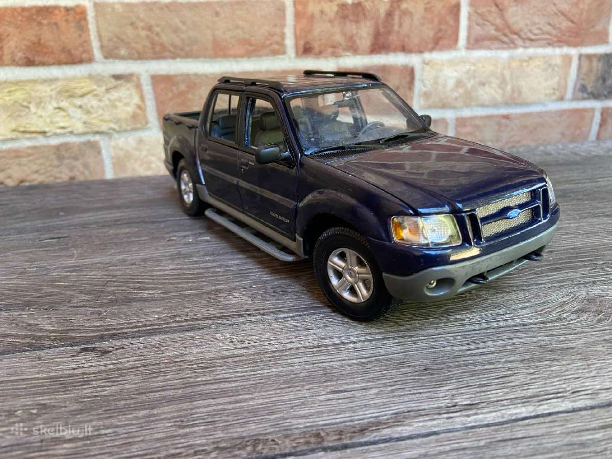 Modeliukas ford explorer 1:18 dzipas american suv - nuotraukos Nr. 3