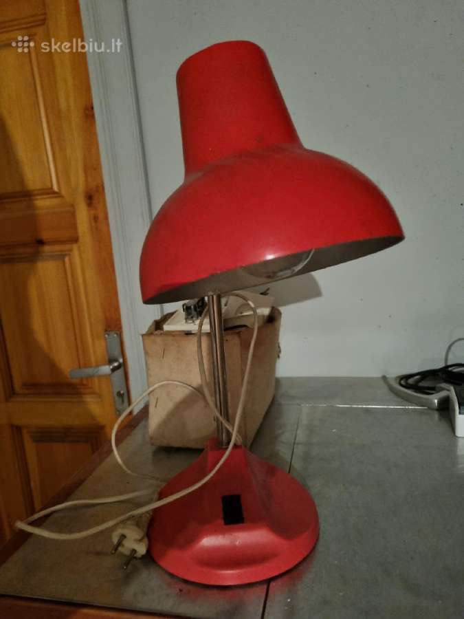 Šviestuvas, stalinė lempa