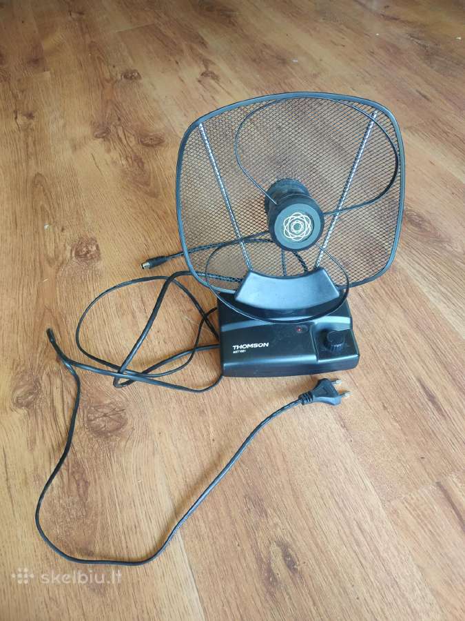 Kambarinė TV antena su stiprintuvu televizoriaus