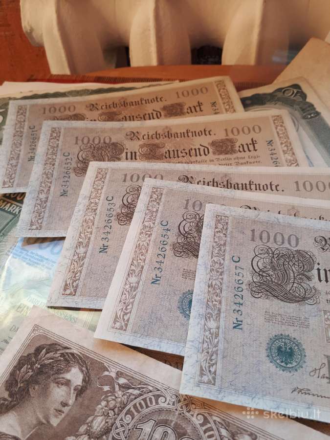 Ivairus banknotai
