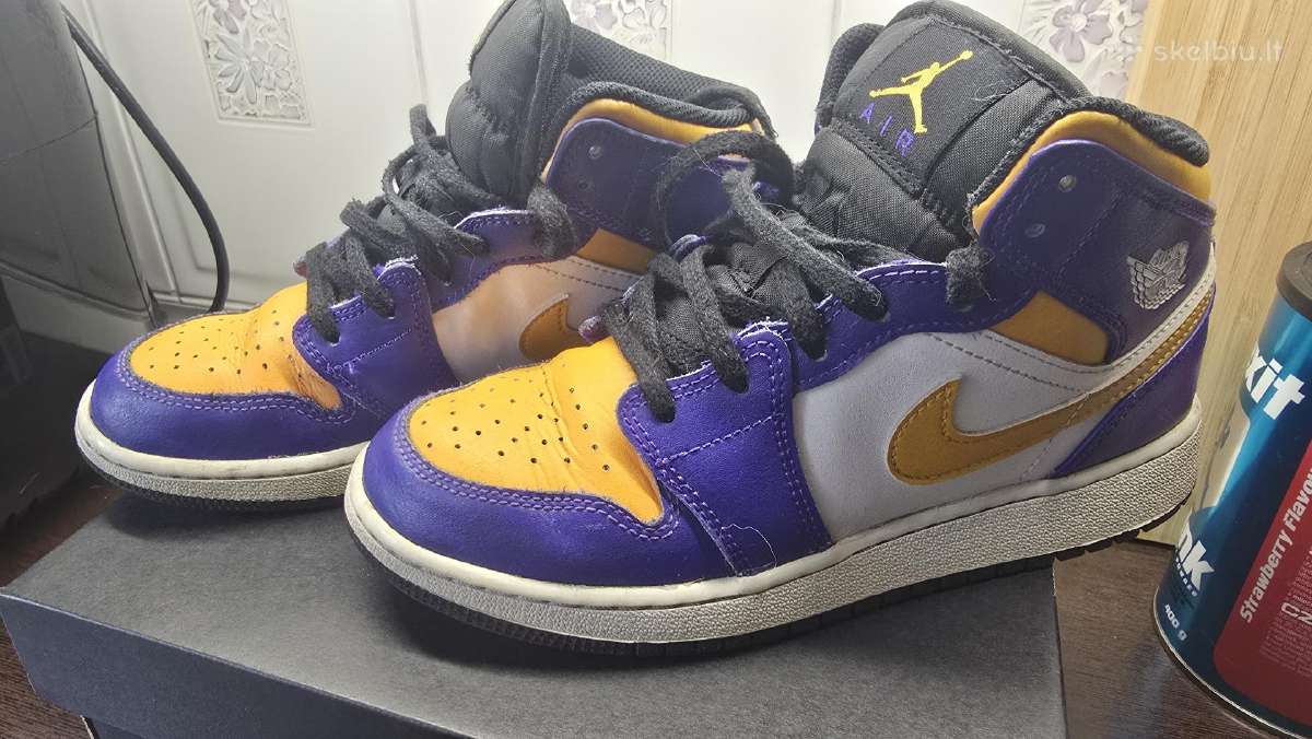Nike Air Jordan 1 Mid Gs