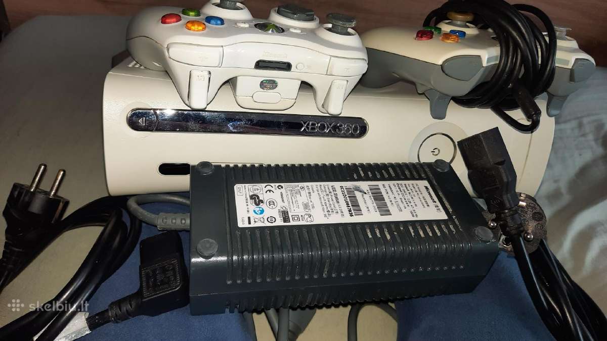 Parduodu Xbox 360 60gb